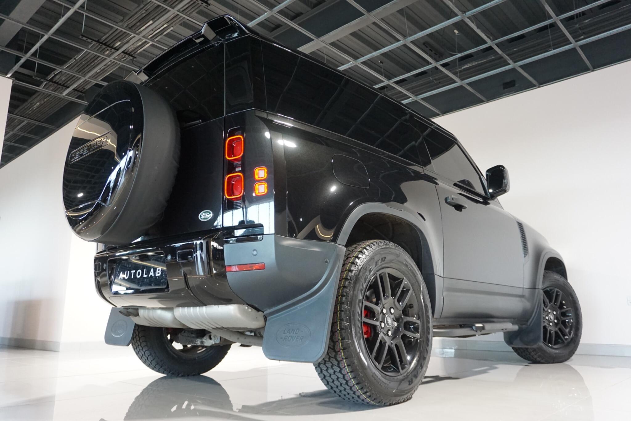 Land Rover Defender 90 3.0 D250 MHEV Hard Top SUV 3dr Diesel Auto 4WD SWB Euro 6 (s/s) (250 ps)